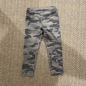 Athleta girl chit chat capri leggings